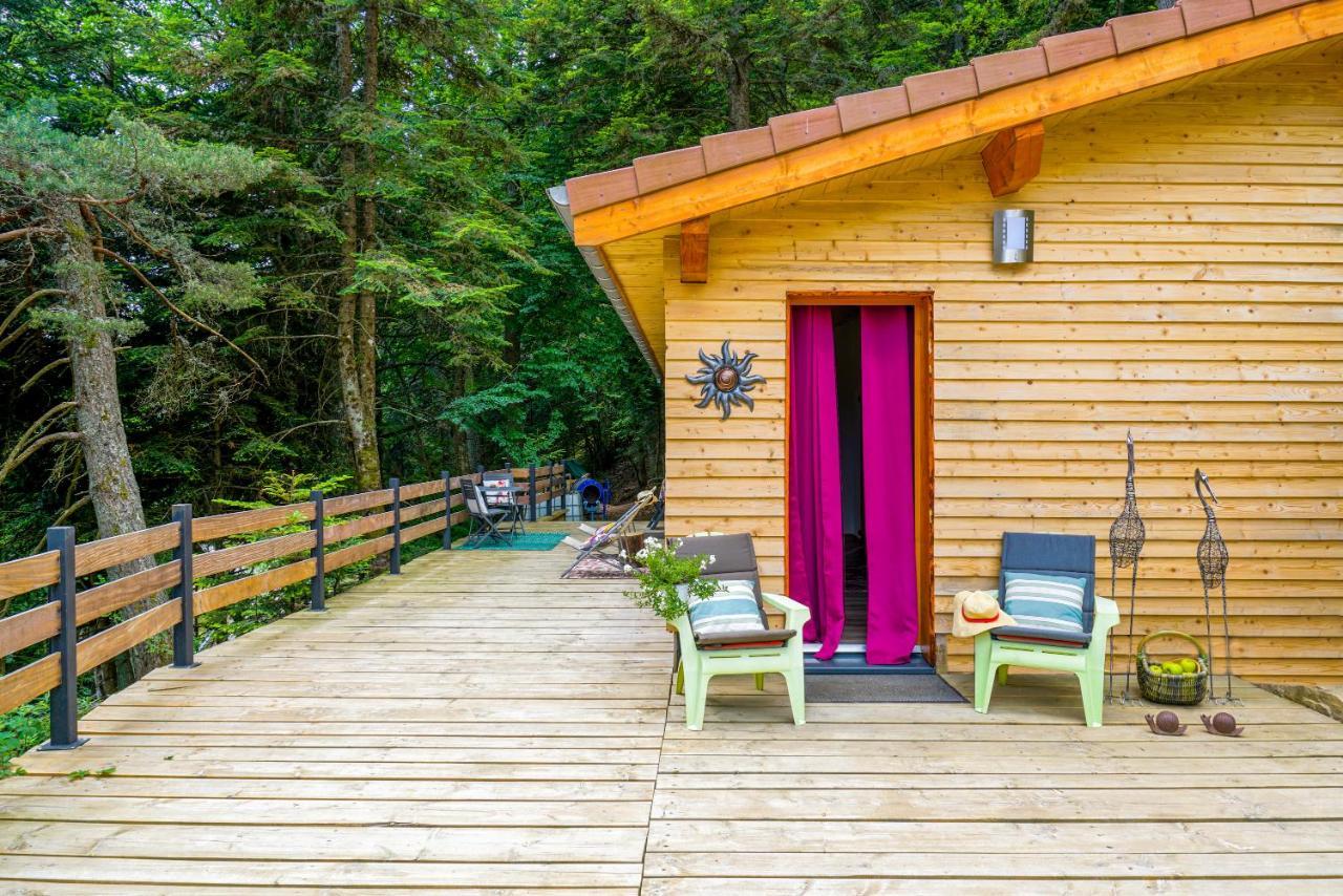 Le Mont Besset Bed & Breakfast Lalouvesc Exterior photo