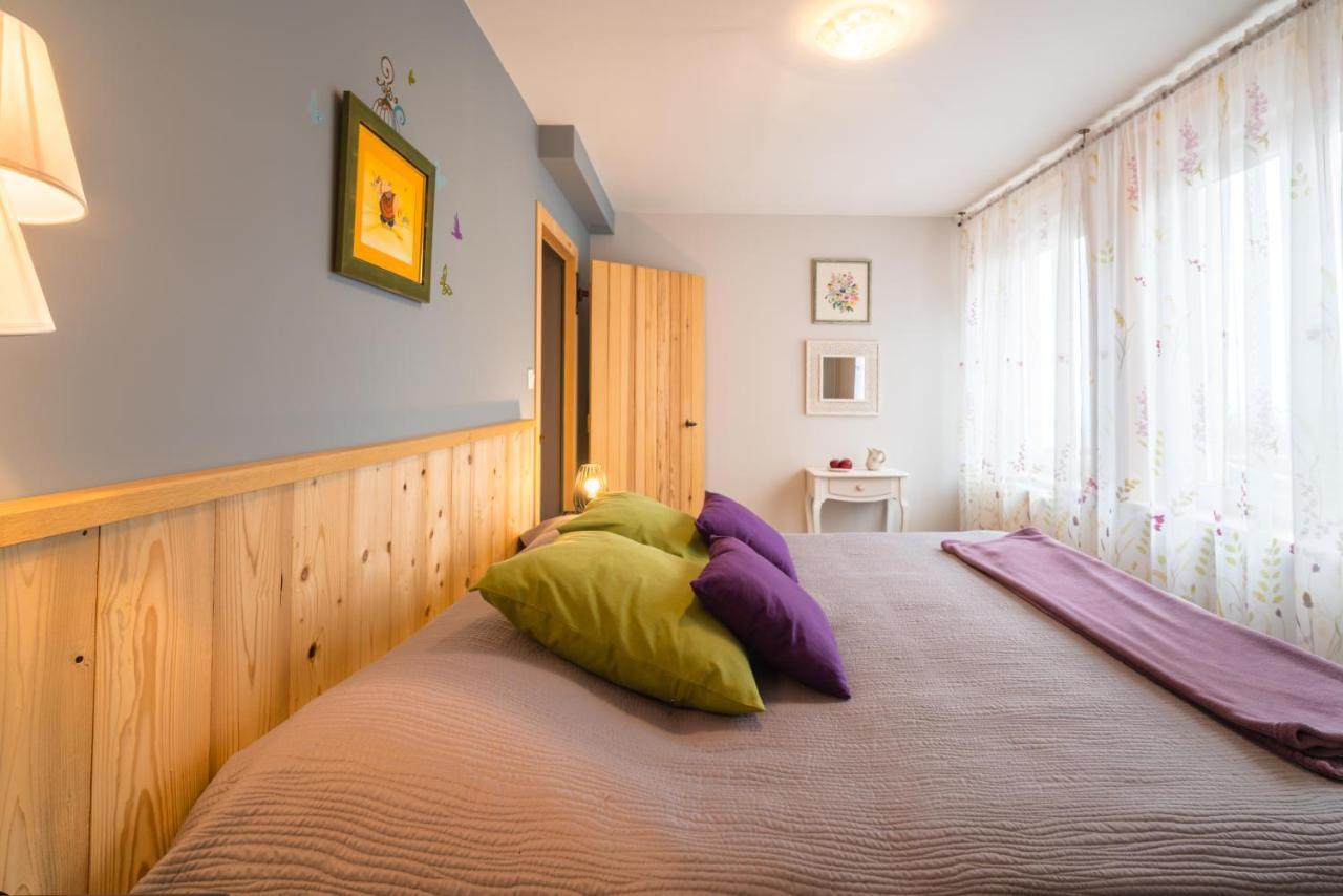 Le Mont Besset Bed & Breakfast Lalouvesc Exterior photo