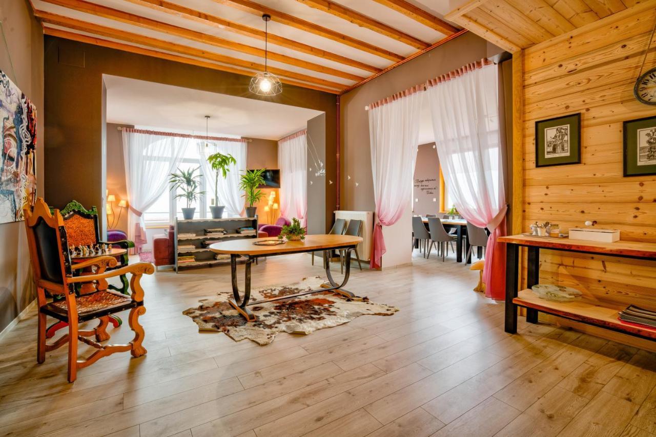 Le Mont Besset Bed & Breakfast Lalouvesc Exterior photo