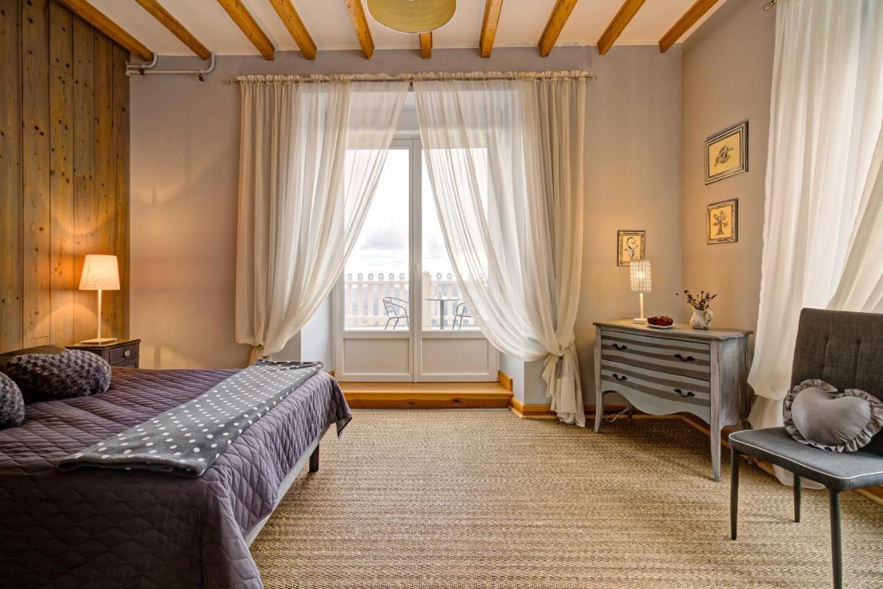 Le Mont Besset Bed & Breakfast Lalouvesc Exterior photo