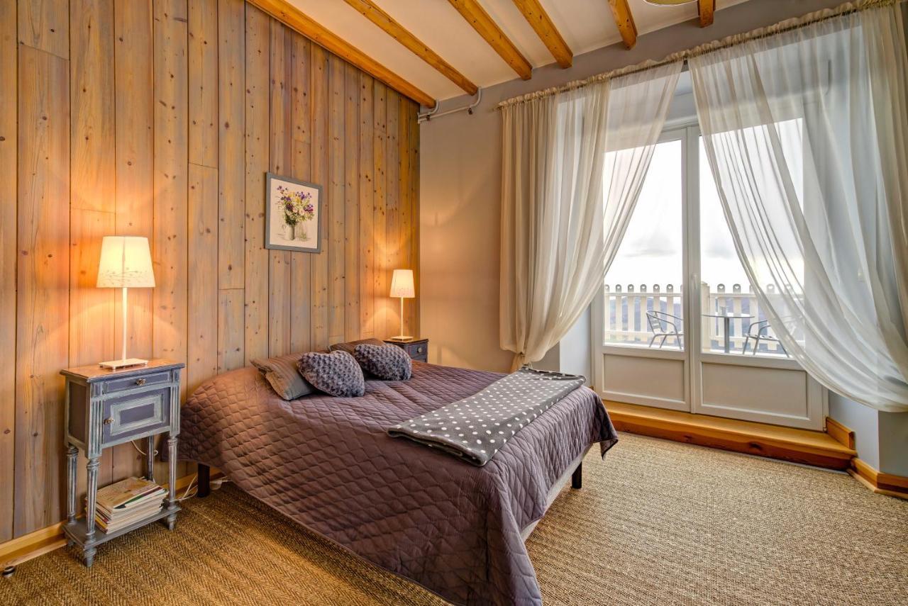 Le Mont Besset Bed & Breakfast Lalouvesc Exterior photo